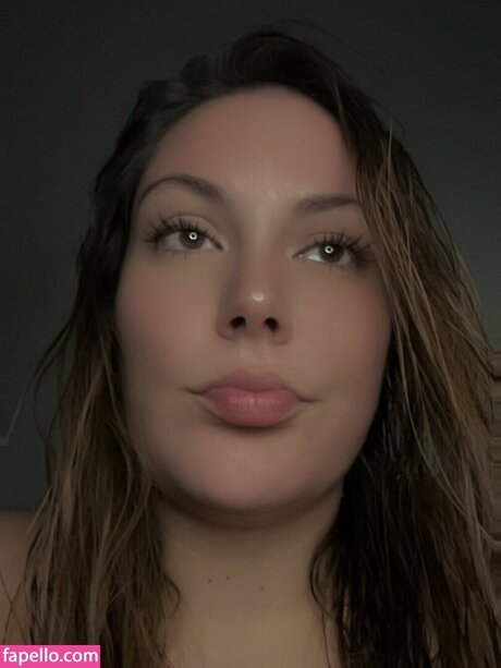 Foto di nudo di fuga di OnlyFans di Thickarella