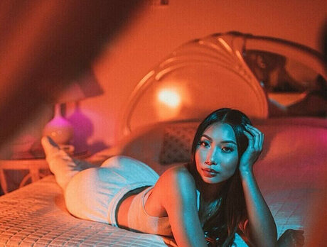 Foto di nudo di fuga di OnlyFans di Ena Lor Hmong