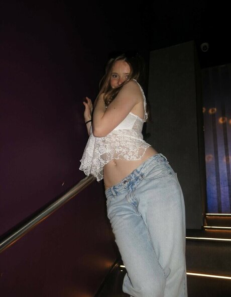 Madeleine_b123