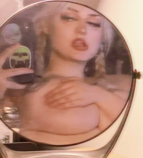 Foto di nudo di fuga di OnlyFans di Talkfastellie