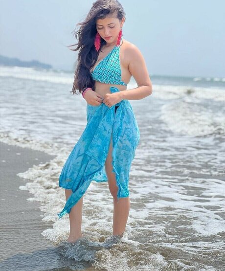 Foto di nudo di fuga di OnlyFans di Riya Pandey