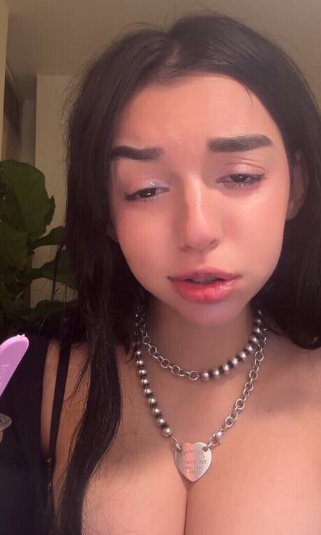 Foto di nudo di fuga di OnlyFans di Userwholovesnowfall