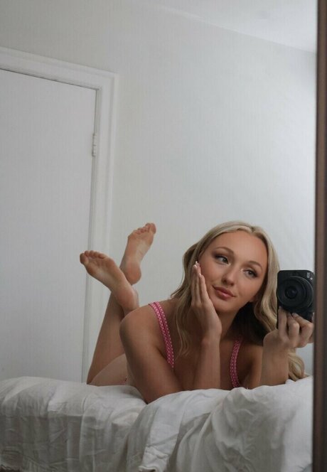 Foto di nudo di fuga di OnlyFans di Goddess Jordan