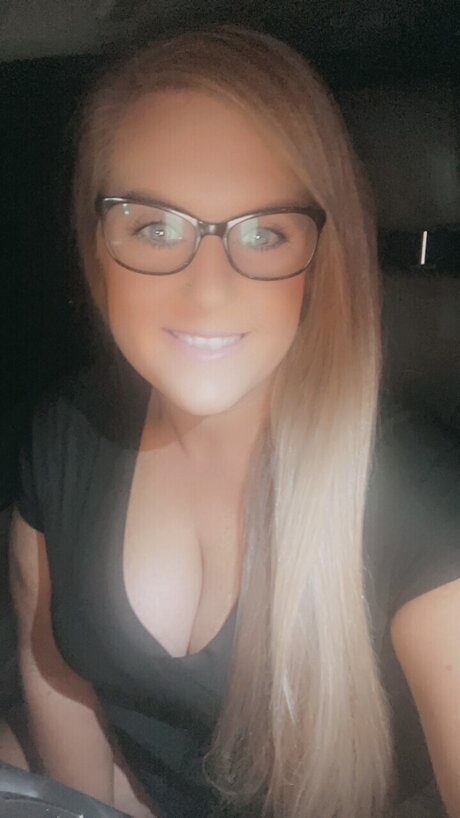 Foto di nudo di fuga di OnlyFans di Sashas Playhouse