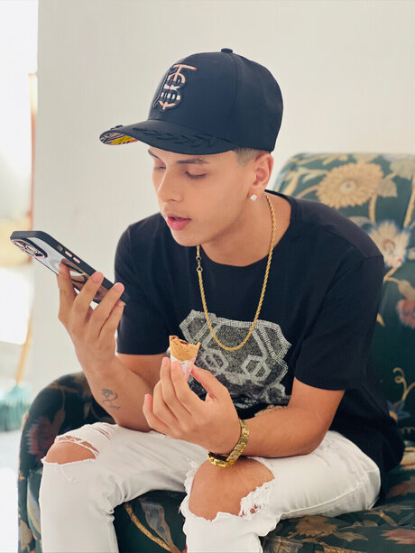 Foto di nudo di fuga di OnlyFans di Ronny Rodrguez