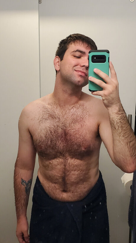 Foto di nudo di fuga di OnlyFans di Abroader Otter