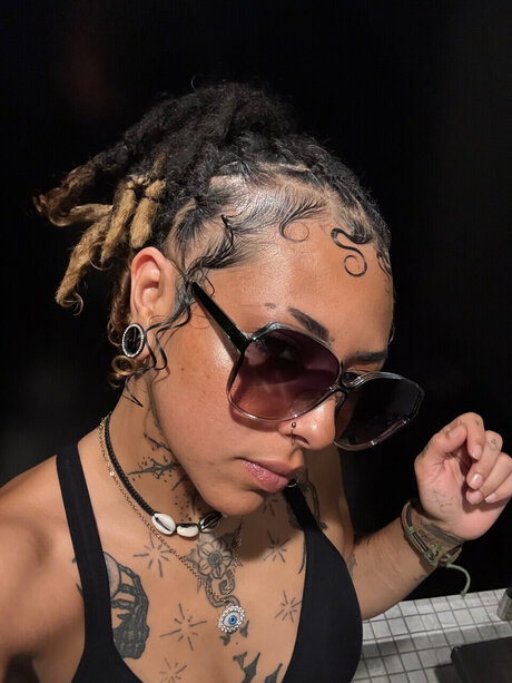 Foto di nudo di fuga di OnlyFans di Lov3m33star