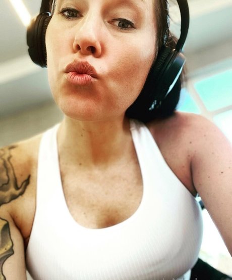 Foto di nudo di fuga di OnlyFans di Lolanikolavip
