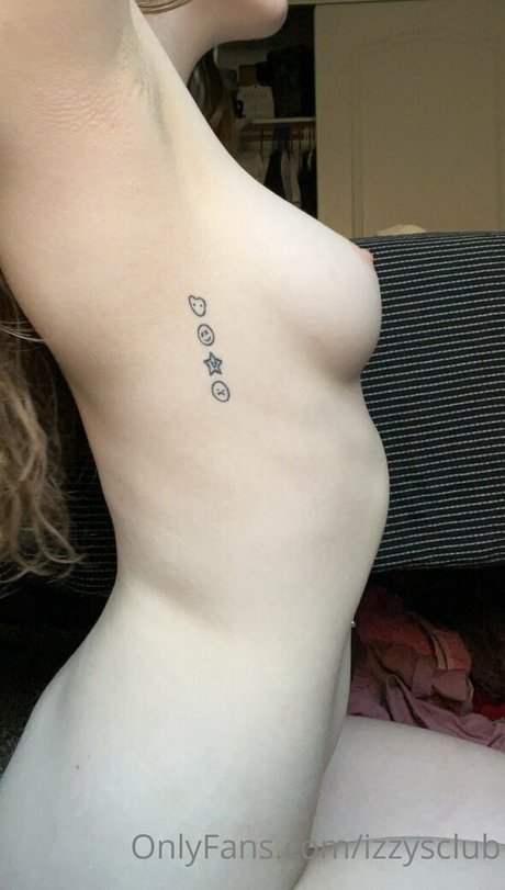 Foto di nudo di fuga di OnlyFans di Izzysclub