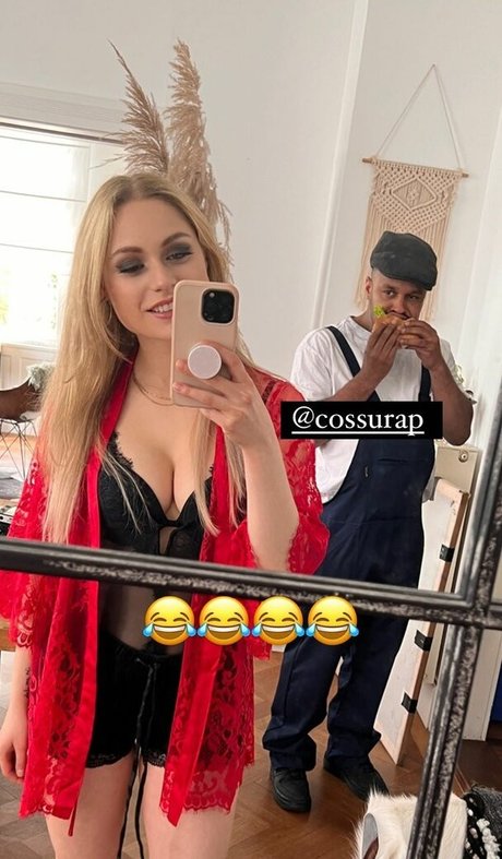 Foto di nudo di fuga di OnlyFans di Alina Khani