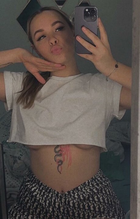Foto di nudo di fuga di OnlyFans di Babbydawwl