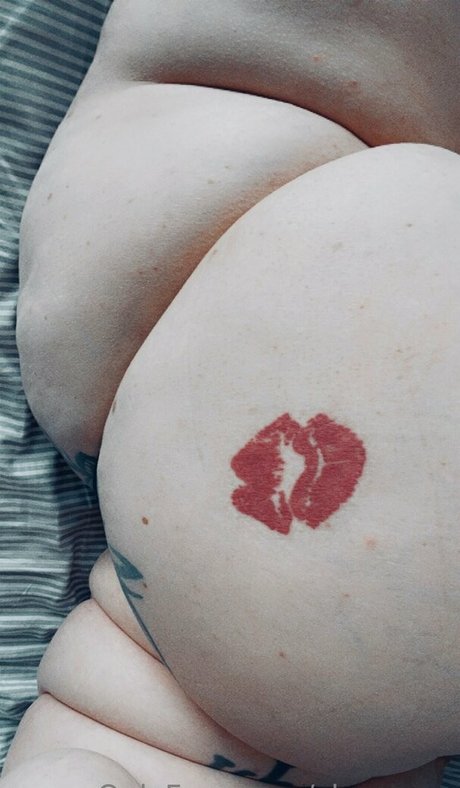 Foto di nudo di fuga di OnlyFans di Cheyyxxx