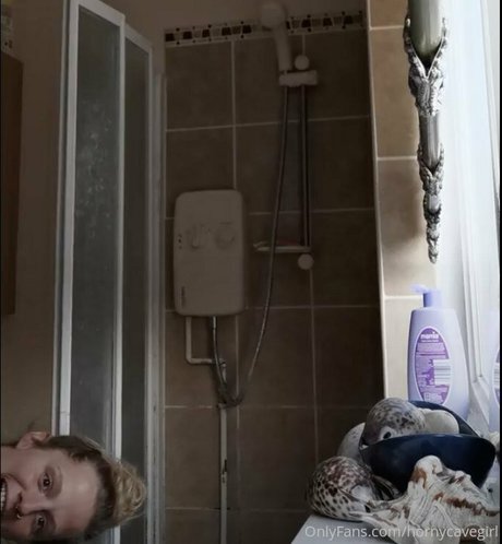 Hornycavegirl