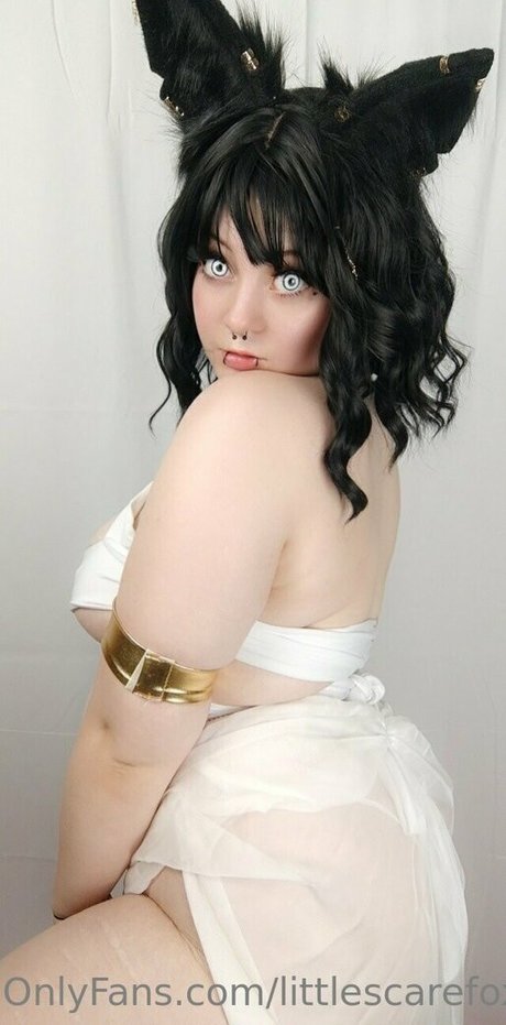 Foto di nudo di fuga di OnlyFans di Littlescarefoxfree