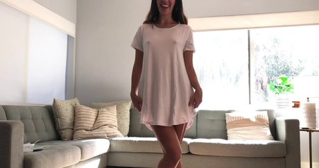 Foto di nudo di fuga di OnlyFans di Miss Bell Asmr