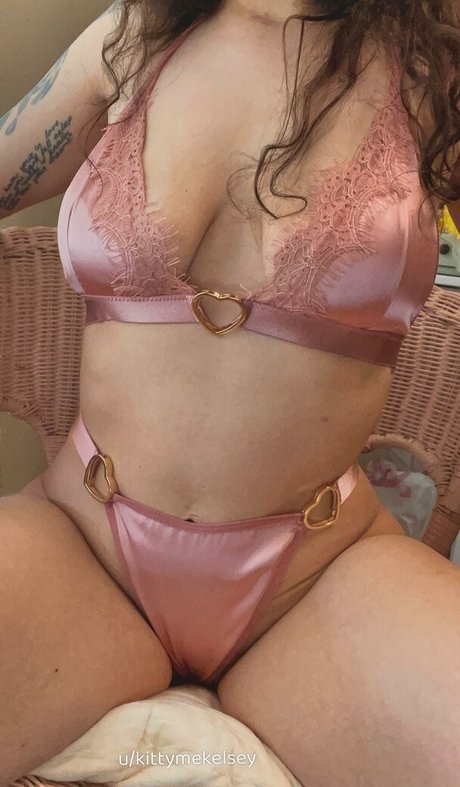 Foto di nudo di fuga di OnlyFans di Kittymekelsey