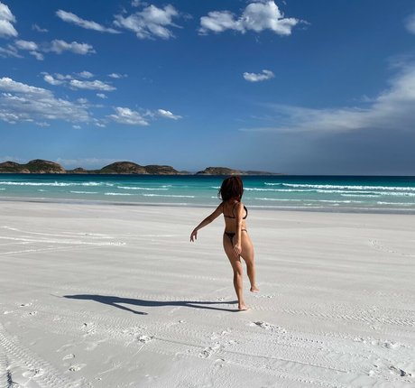 Foto di nudo di fuga di OnlyFans di Bella Fiore