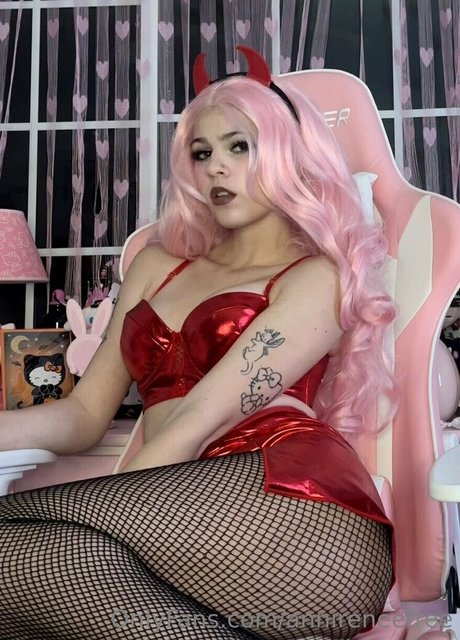 Foto di nudo di fuga di OnlyFans di Annireneefree
