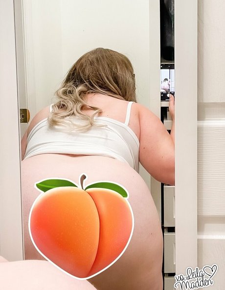 Foto di nudo di fuga di OnlyFans di Xoxoleilamaddenfree