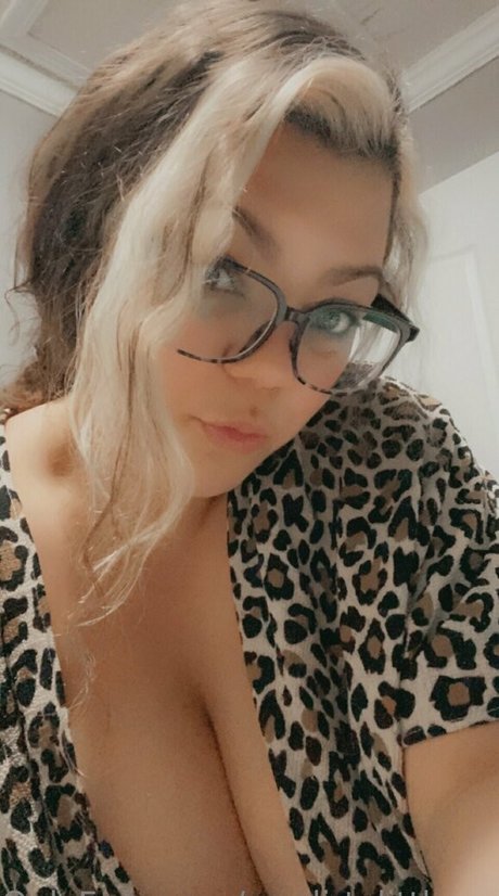 Foto di nudo di fuga di OnlyFans di Ourdirtylittlesecret96