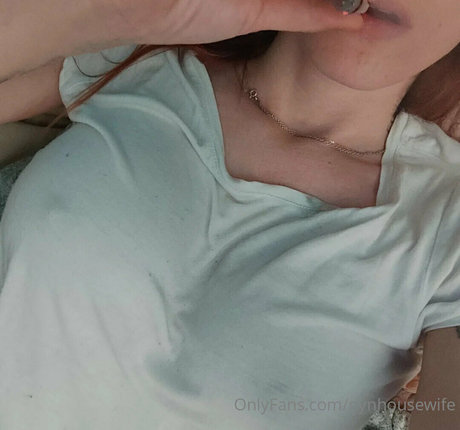 Foto di nudo di fuga di OnlyFans di Nynhousewife