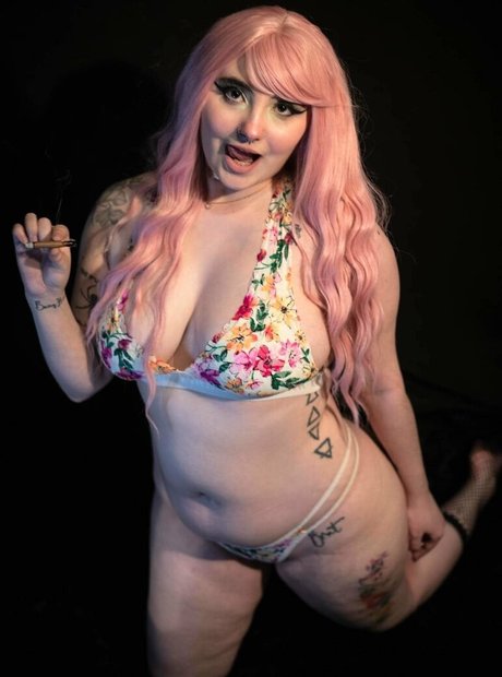 Foto di nudo di fuga di OnlyFans di Sirennnyxxfree