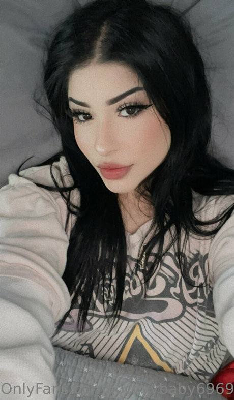 Foto di nudo di fuga di OnlyFans di Latinabratt69