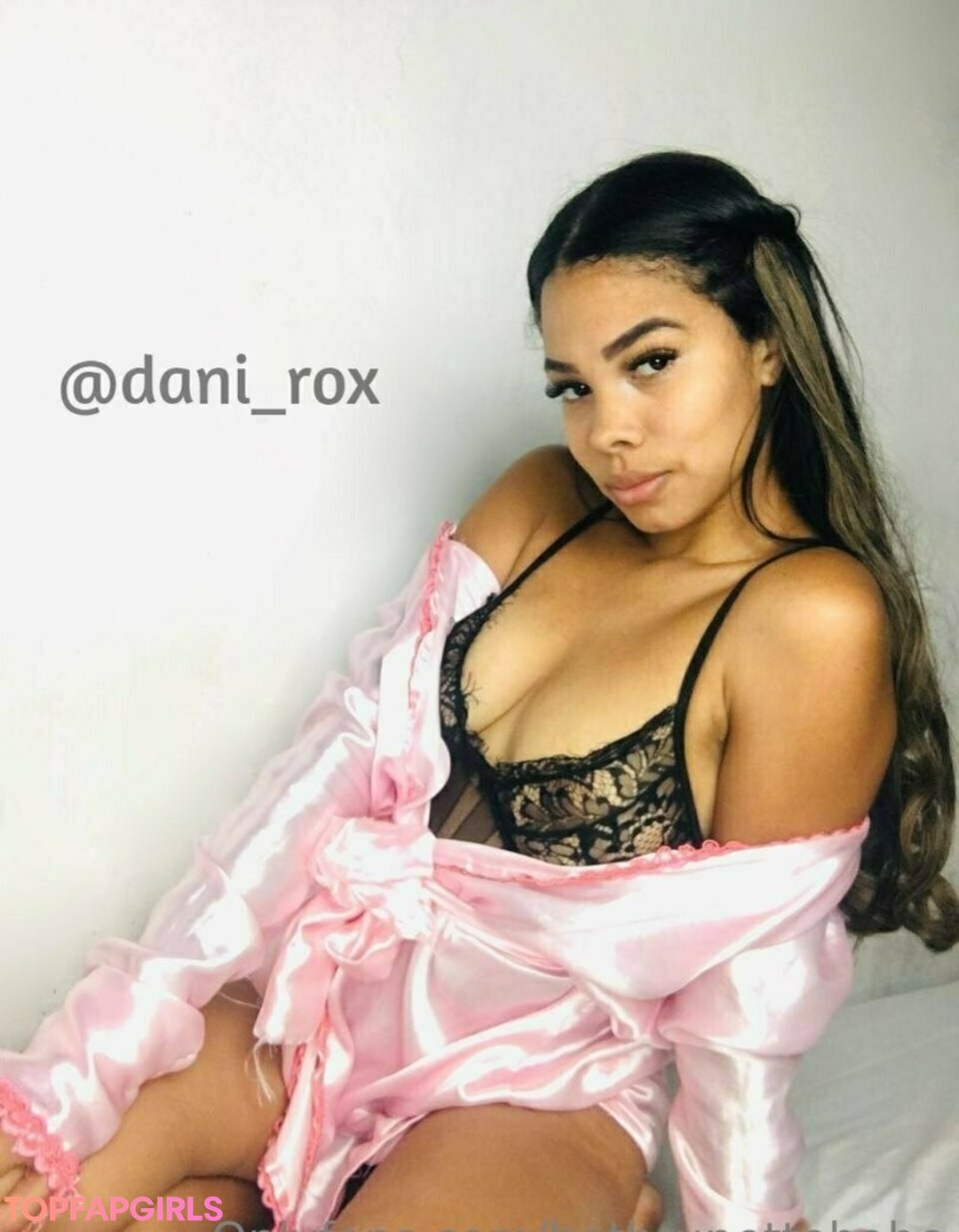 Foto di nudo di fuga di OnlyFans di Hotbrunettebabe #54 Foto di nudo di fuga di OnlyFans di Hotbrunettebabe #54