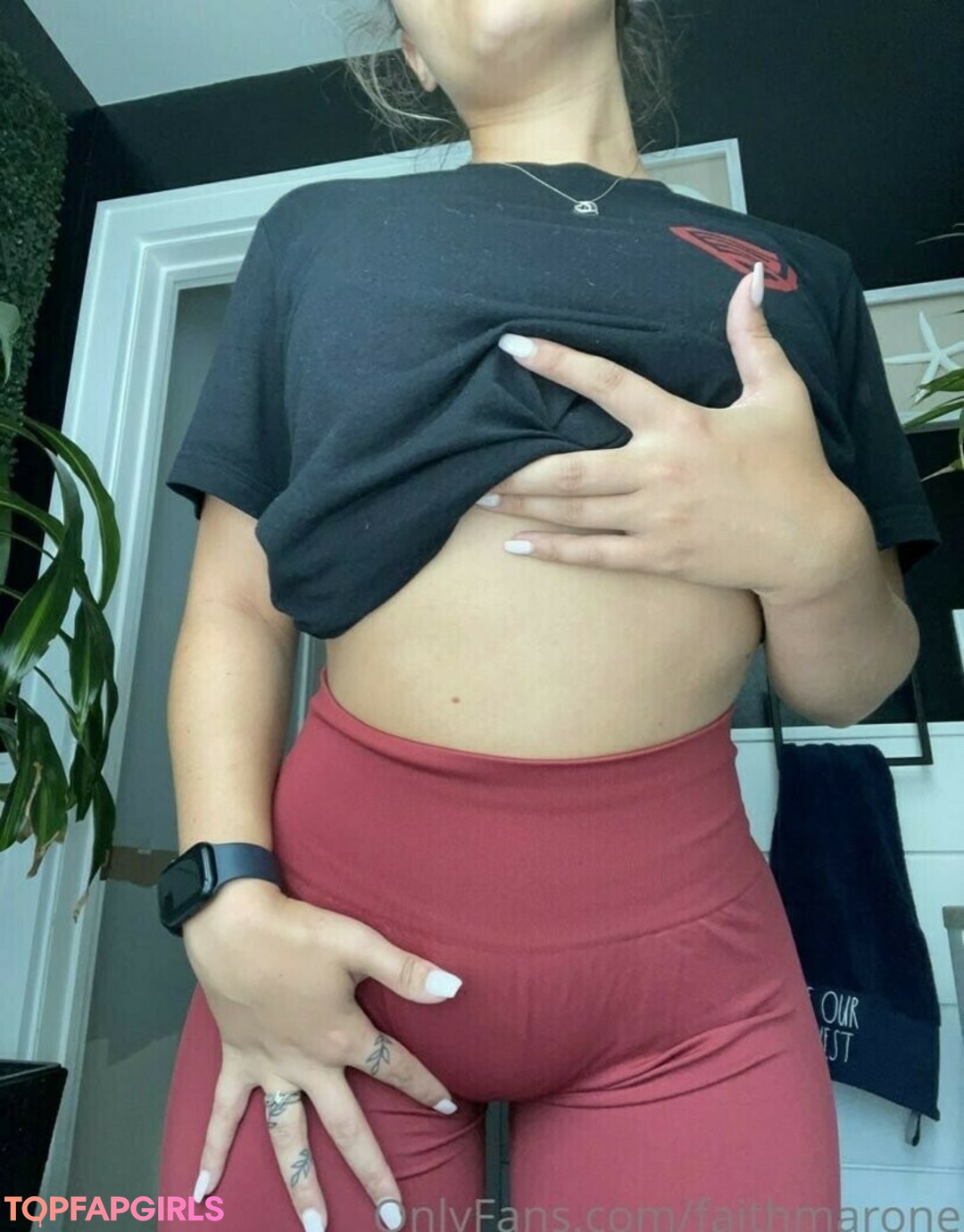 Foto di nudo di fuga di OnlyFans di Faithmarone #1 Foto di nudo di fuga di OnlyFans di Faithmarone #1