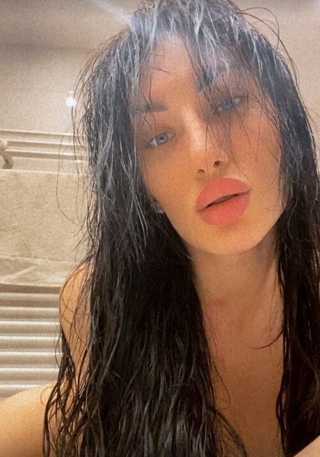 Foto di nudo di fuga di OnlyFans di Julia Granieczny