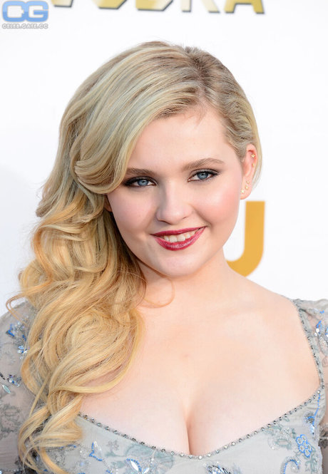 Foto di nudo di fuga di OnlyFans di Abigail Breslin