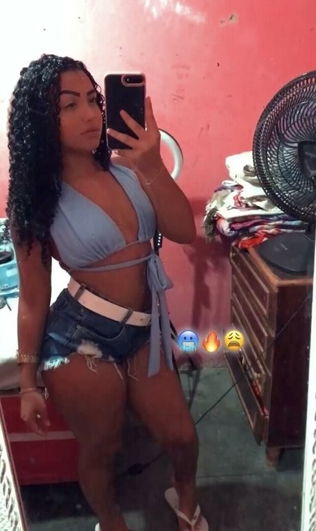Foto di nudo di fuga di OnlyFans di Oficbruninha12