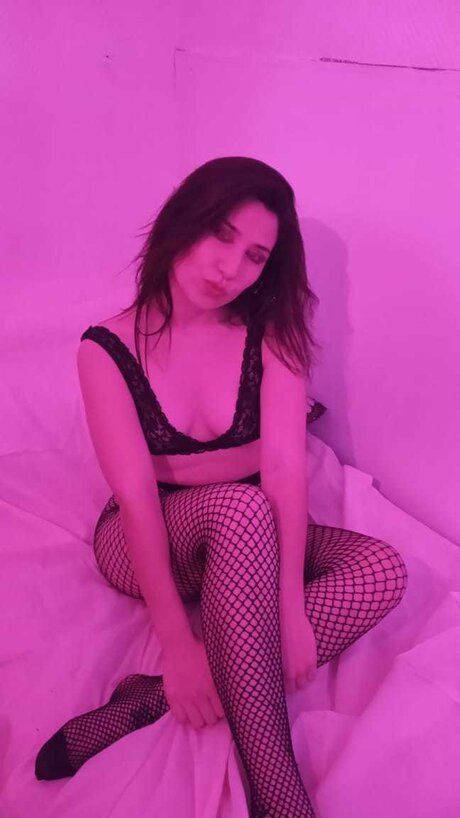 Foto di nudo di fuga di OnlyFans di Katya27