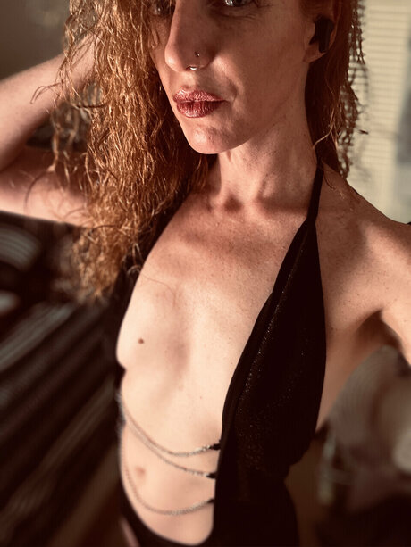 Foto di nudo di fuga di OnlyFans di Mommy Match