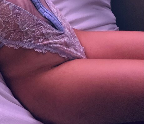 Foto di nudo di fuga di OnlyFans di Bec 
