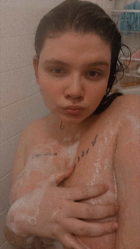 Bigtitty Mommy