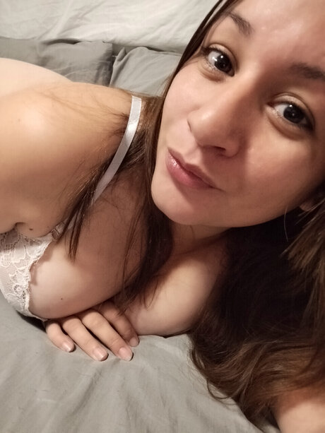 Foto di nudo di fuga di OnlyFans di Mia 