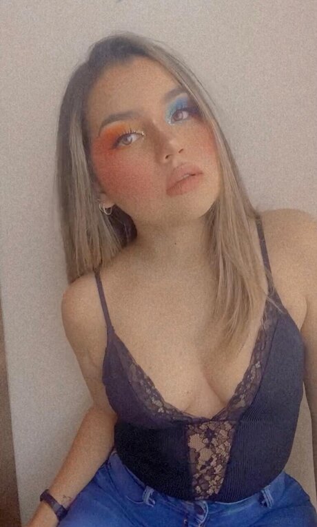 Foto di nudo di fuga di OnlyFans di Luciana 