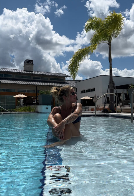 Foto di nudo di fuga di OnlyFans di Ashley