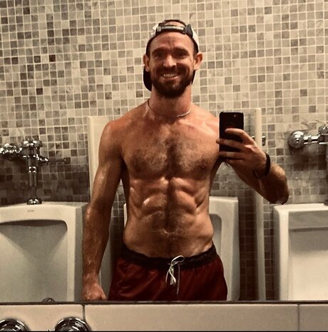 Foto di nudo di fuga di OnlyFans di Chris Stratford