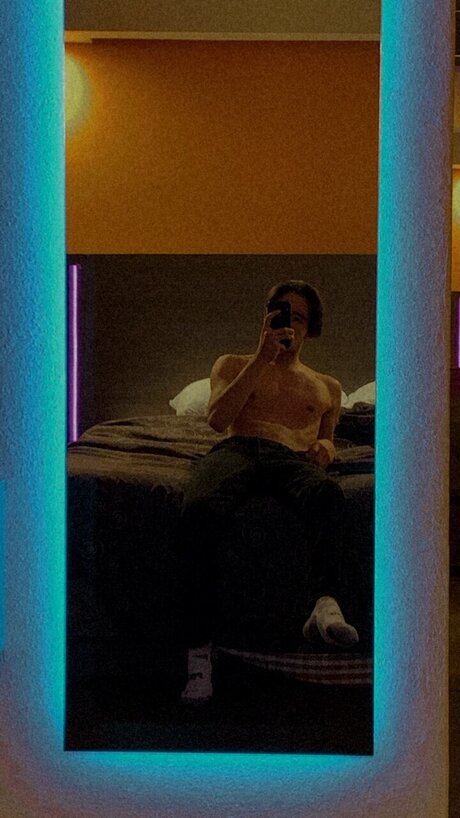Foto di nudo di fuga di OnlyFans di Torres San