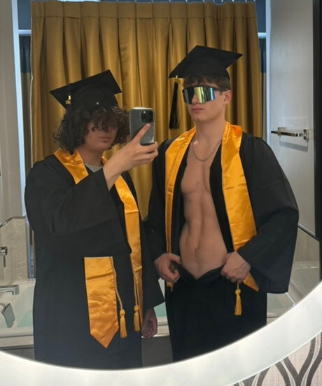 Foto di nudo di fuga di OnlyFans di Evan And Jake