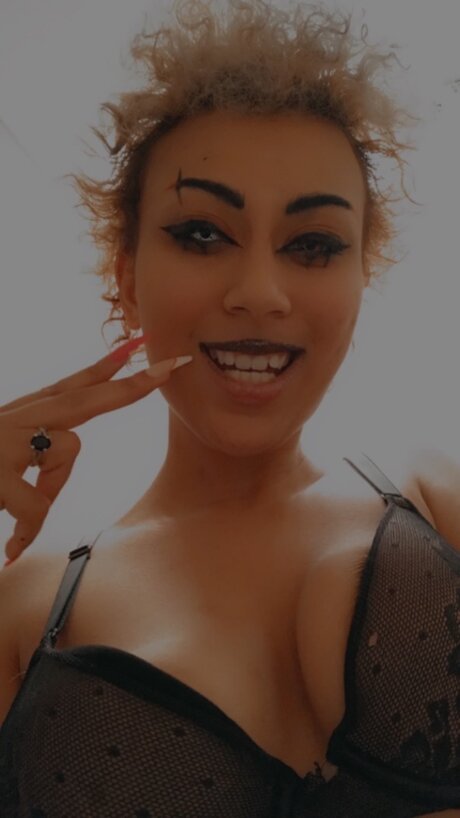 Foto di nudo di fuga di OnlyFans di High Hentai Kai