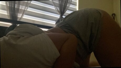 Foto di nudo di fuga di OnlyFans di Tiny H0rny Pussy 