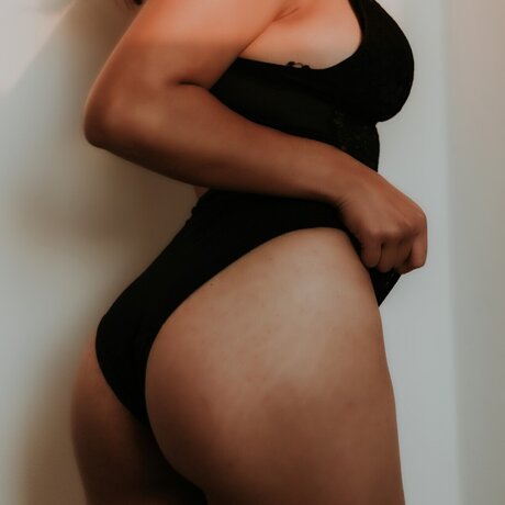 Foto di nudo di fuga di OnlyFans di Tamy