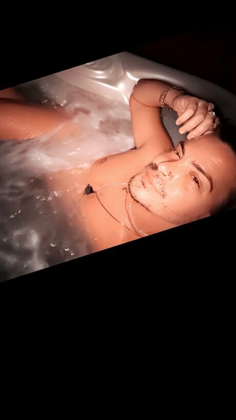 Foto di nudo di fuga di OnlyFans di Ankhsana