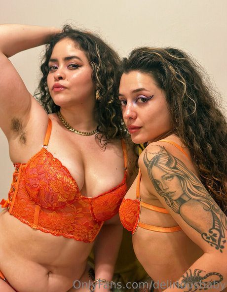 Foto di nudo di fuga di OnlyFans di Deliriousbaby