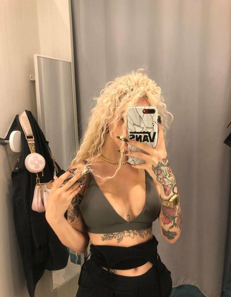 Foto di nudo di fuga di OnlyFans di Kendraalane