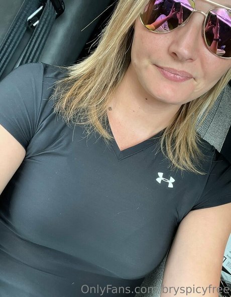 Foto di nudo di fuga di OnlyFans di Onehotmomma1220free
