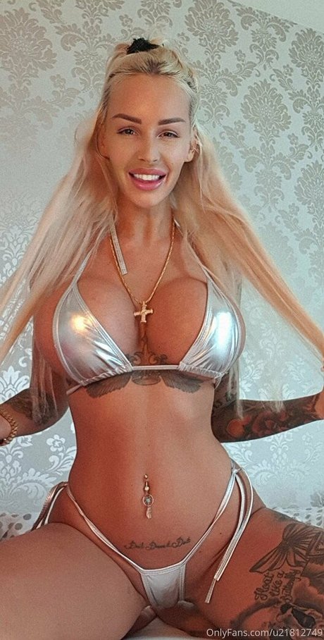 Foto di nudo di fuga di OnlyFans di Blondiebombxxx